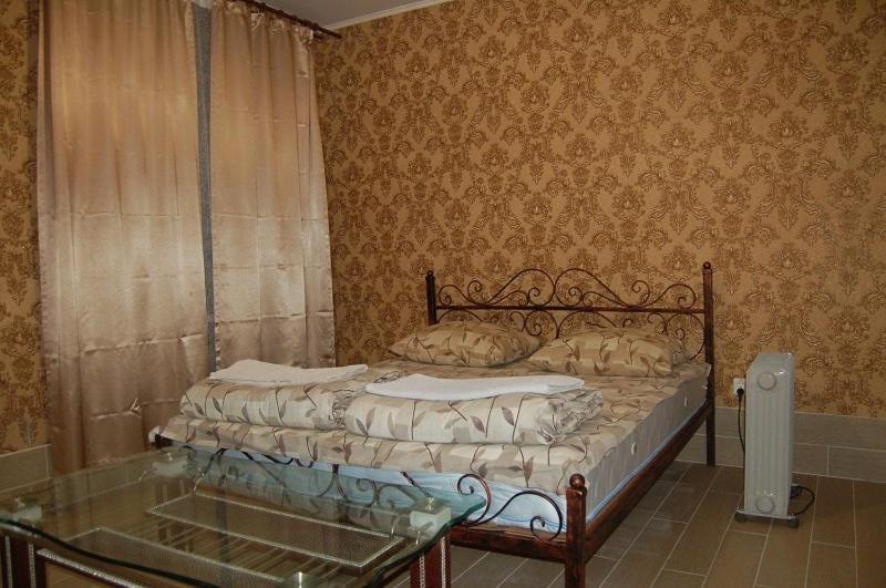 Apartment On Stepana Bandery 37 Постійне Електропостачання 利沃夫 外观 照片