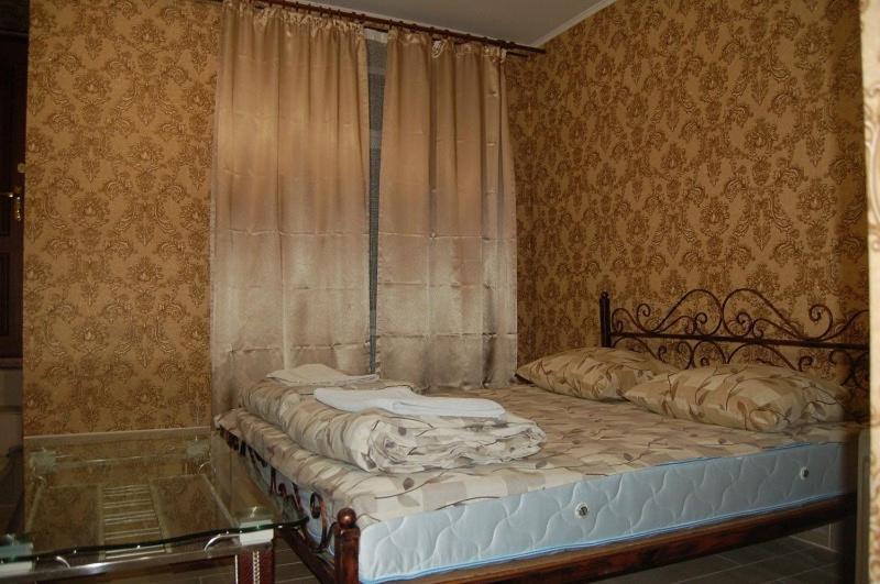 Apartment On Stepana Bandery 37 Постійне Електропостачання 利沃夫 外观 照片